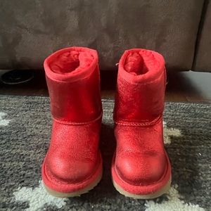 UGG Toddler Girls Red Shimmer Sparkle Boots Size 7